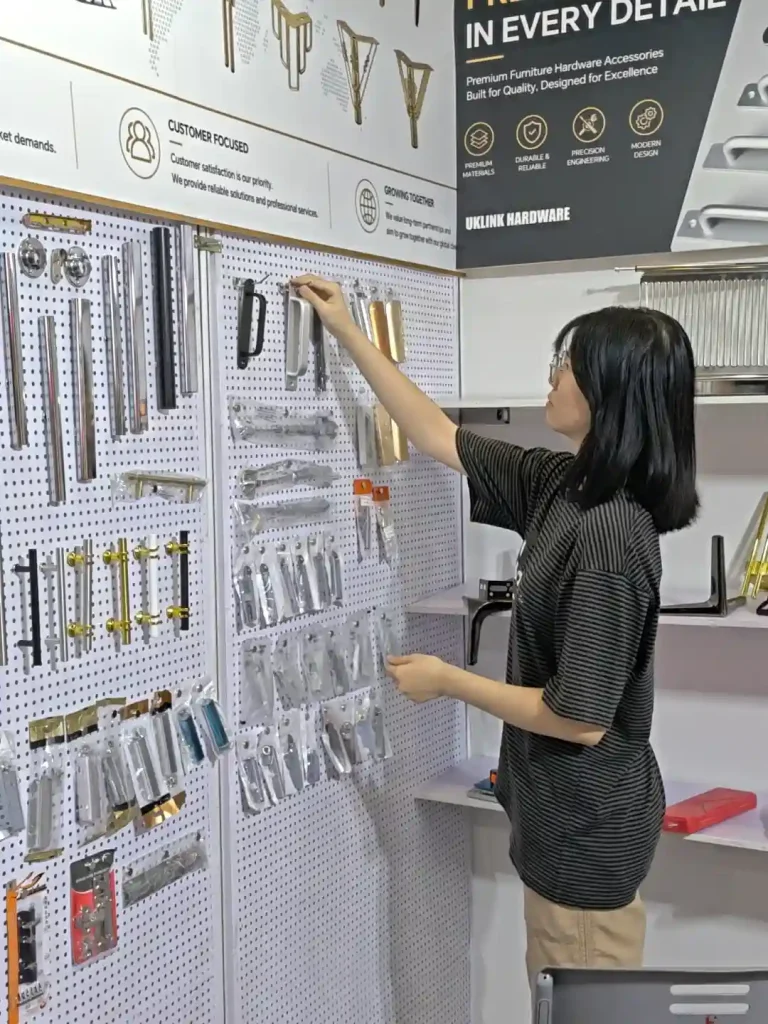 uklinkhardware furniture hardware manufacture china (5)