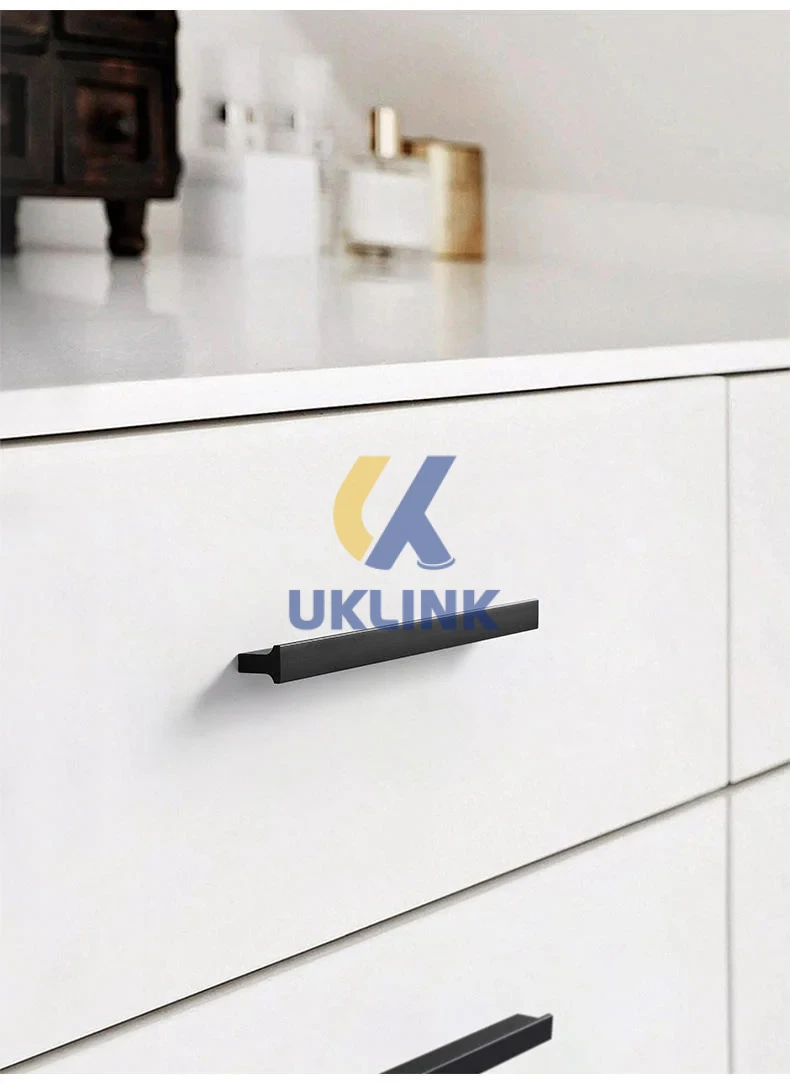 Matte Gold Zinc Alloy Rectangular Cabinet Pull 120mm - Image 3